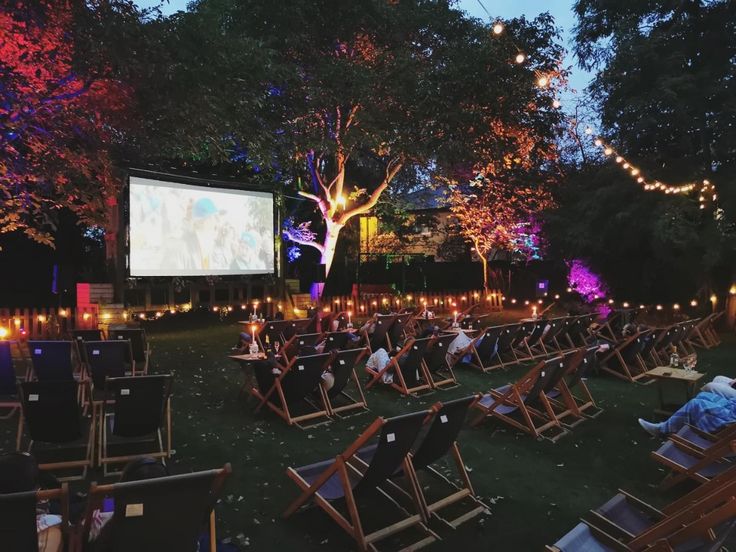 Private outdoor theatre